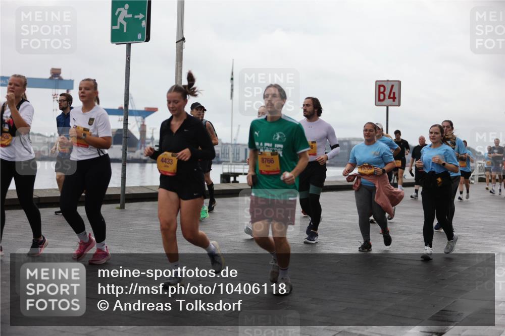 13.09.2026 - Kiel Lauf Andreas Tolksdorf http://msf.ph/oto/10406118 13.09.2026 11:07:52 Kiellinie 4433, 8766, 10796, 4 meine-sportfotos.de