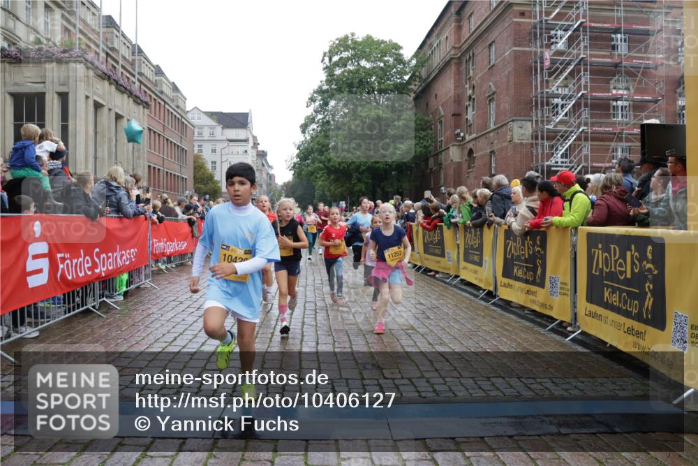 13.09.2026 - Kiel Lauf Yannick Fuchs http://msf.ph/oto/10406127 13.09.2026 08:58:27 Ziel 1158, 1188, 1382, 3217, 3492, 3686, 4115, 4546, 4622, 4965, 5908, 6588, 7018, 8067, 9620, 9701, 9852, 10242, 10890, 10925, 57, 734, 1462, 1791, 2326, 2710, 2908, 2964, 3145, 3150, 3492, 3567, 3891, 4025, 4185, 4491, 4550, 4995, 4999, 5005, 5093, 6246, 6350, 6428, 6588, 6984, 7026, 7031, 7574, 7576, 7812, 8674, 8675, 9097, 9372, 9490, 9585, 9622, 9701, 10566, 10890, 10899, 11077, 11638, 11673, 12216, 27, 339, 1348, 5201, 5536, 5537, 6573, 7407, 57, 3020, 5666, 5895, 7058 meine-sportfotos.de