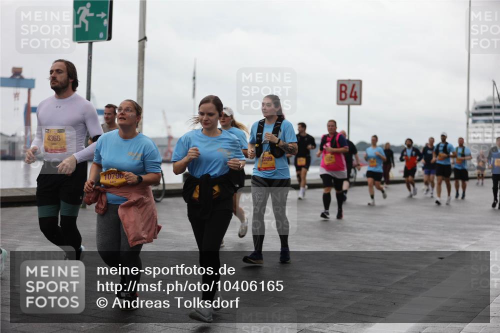 13.09.2026 - Kiel Lauf Andreas Tolksdorf http://msf.ph/oto/10406165 13.09.2026 11:07:54 Kiellinie 38, 4366, 10796, 2269, 4 meine-sportfotos.de