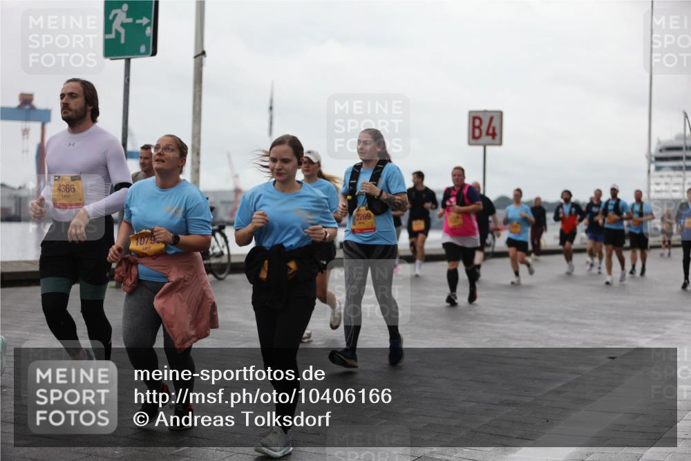 13.09.2026 - Kiel Lauf Andreas Tolksdorf http://msf.ph/oto/10406166 13.09.2026 11:07:55 Kiellinie 4366, 1079, 2269, 4 meine-sportfotos.de