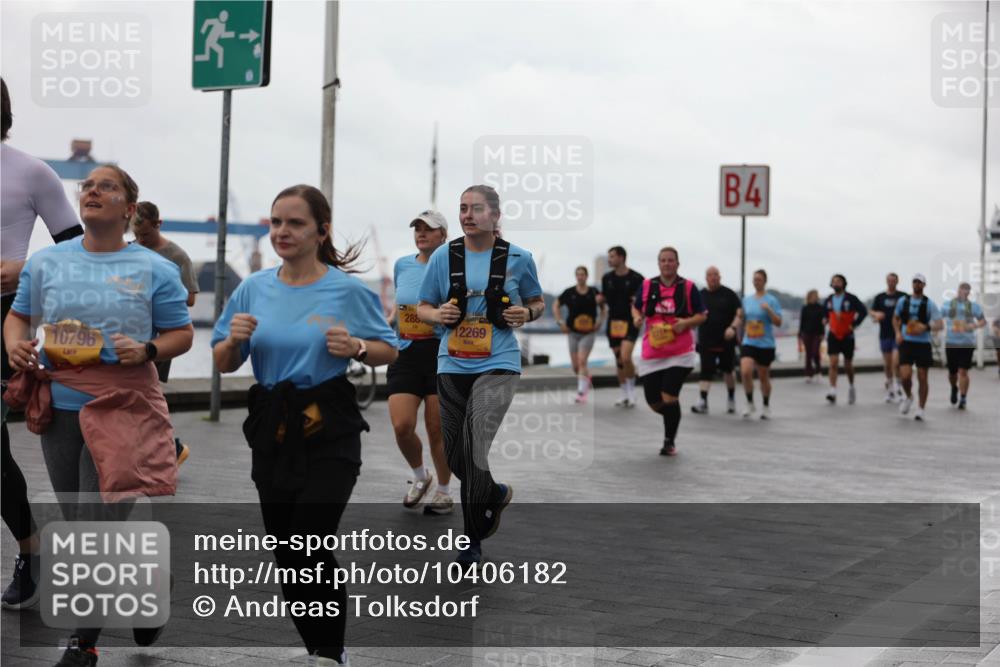 13.09.2026 - Kiel Lauf Andreas Tolksdorf http://msf.ph/oto/10406182 13.09.2026 11:07:55 Kiellinie 10796, 286, 12269, 4 meine-sportfotos.de