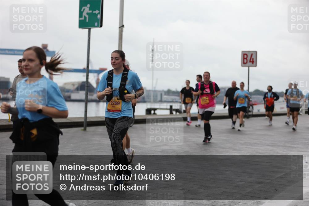 13.09.2026 - Kiel Lauf Andreas Tolksdorf http://msf.ph/oto/10406198 13.09.2026 11:07:56 Kiellinie 38, 12269, 2719, 4 meine-sportfotos.de
