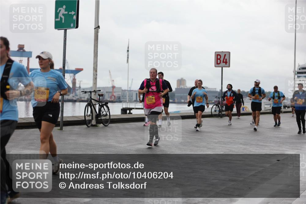 13.09.2026 - Kiel Lauf Andreas Tolksdorf http://msf.ph/oto/10406204 13.09.2026 11:07:56 Kiellinie 2885, 2714, 3959, 4 meine-sportfotos.de