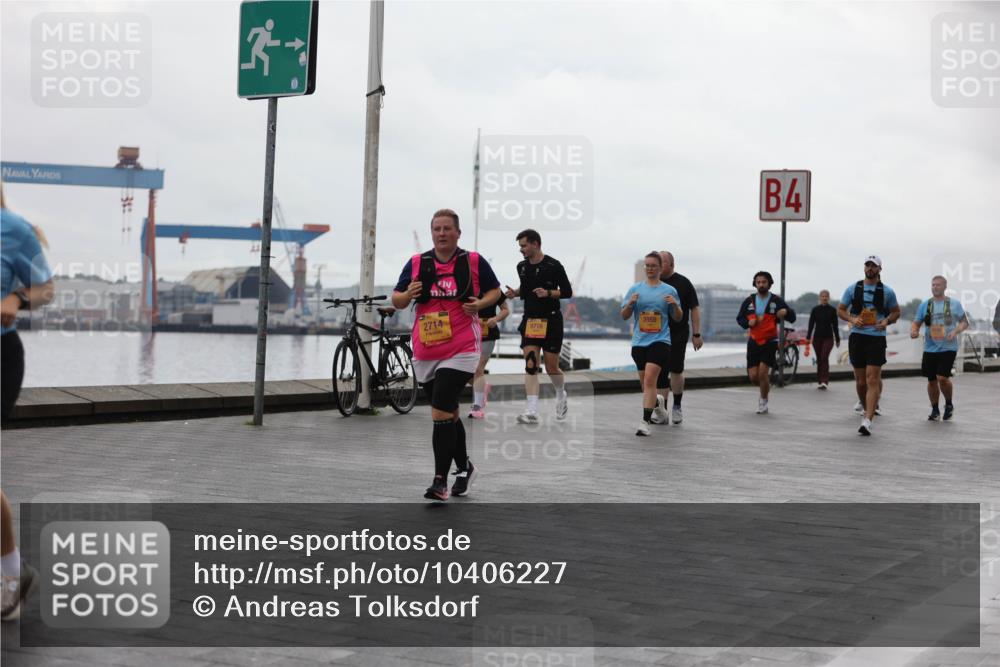 13.09.2026 - Kiel Lauf Andreas Tolksdorf http://msf.ph/oto/10406227 13.09.2026 11:07:57 Kiellinie 3, 2714, 9716, 3959, 4 meine-sportfotos.de