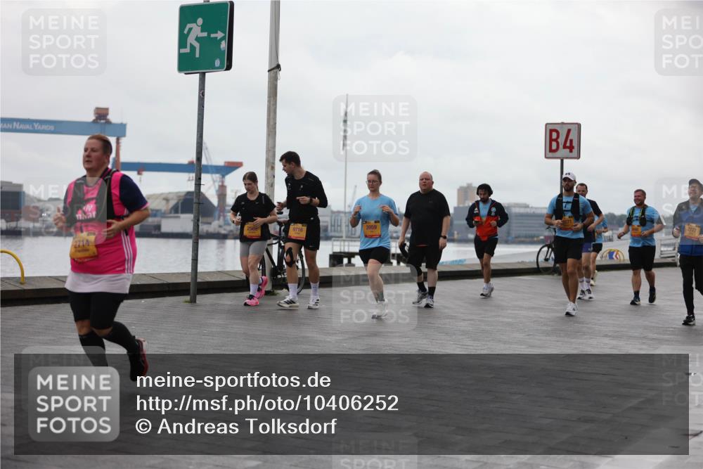 13.09.2026 - Kiel Lauf Andreas Tolksdorf http://msf.ph/oto/10406252 13.09.2026 11:07:58 Kiellinie 9716, 2714, 3959, 4, 2727 meine-sportfotos.de