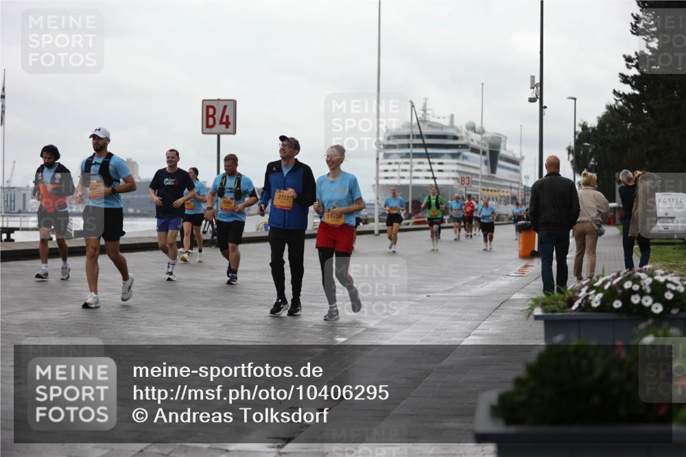 13.09.2026 - Kiel Lauf Andreas Tolksdorf http://msf.ph/oto/10406295 13.09.2026 11:08:00 Kiellinie 257, 4, 6840, 2727, 3 meine-sportfotos.de