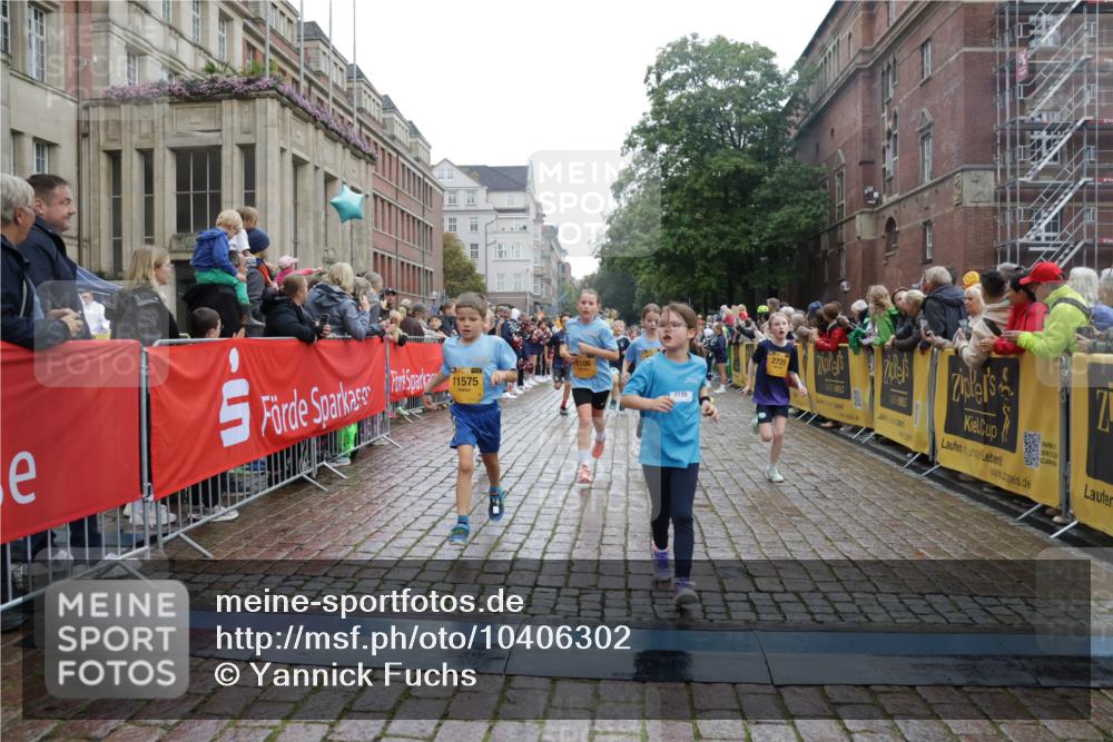 13.09.2026 - Kiel Lauf Yannick Fuchs http://msf.ph/oto/10406302 13.09.2026 08:58:44 Ziel 27, 339, 515, 1119, 1348, 2100, 5092, 5200, 5201, 5536, 5537, 6151, 6573, 7022, 7407, 9773, 10211, 10821, 11252, 11386, 11430, 11783, 12297, 12517, 734, 1158, 1188, 1382, 2710, 3145, 3150, 3217, 3492, 3686, 4115, 4491, 4546, 4550, 4622, 4965, 5908, 6246, 6428, 6588, 7018, 7026, 8067, 8354, 9585, 9620, 9622, 9701, 9852, 10242, 10890, 10899, 10925, 11077, 11638, 11673, 512, 1848, 2725, 3242, 5106, 5629, 6883, 6896, 7223, 7739, 7916, 8944 meine-sportfotos.de