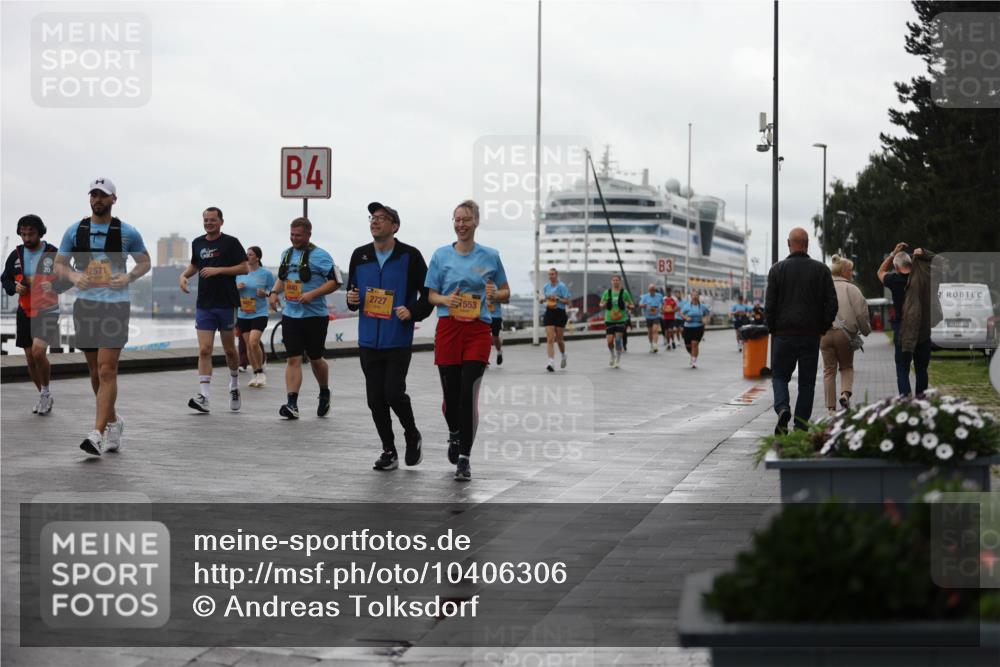 13.09.2026 - Kiel Lauf Andreas Tolksdorf http://msf.ph/oto/10406306 13.09.2026 11:08:01 Kiellinie 2571, 4, 2727, 553, 3 meine-sportfotos.de