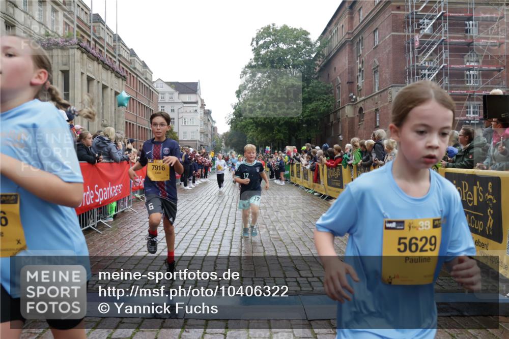 13.09.2026 - Kiel Lauf Yannick Fuchs http://msf.ph/oto/10406322 13.09.2026 08:58:46 Ziel 27, 339, 1119, 1348, 2100, 3242, 5092, 5200, 5201, 5536, 5537, 6151, 6573, 7022, 7407, 9773, 10211, 10821, 11252, 11386, 11430, 11783, 11924, 12297, 12517, 515, 734, 1158, 1188, 1382, 2100, 2710, 3145, 3150, 3217, 3492, 3686, 4115, 4491, 4546, 4550, 4622, 4965, 5908, 6246, 6428, 6588, 7018, 7022, 8067, 8354, 9585, 9620, 9622, 9701, 9852, 10242, 10890, 10899, 10925, 11077, 11673, 512, 1848, 2725, 4026, 5106, 5629, 6883, 6896, 7028, 7223, 7739, 7916, 8944, 734 meine-sportfotos.de