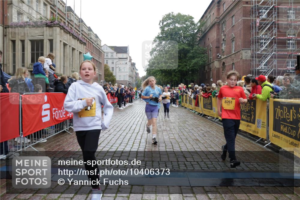 13.09.2026 - Kiel Lauf Yannick Fuchs http://msf.ph/oto/10406373 13.09.2026 08:58:50 Ziel 27, 339, 1119, 1348, 3242, 5201, 5536, 5537, 6151, 6573, 6896, 7223, 7407, 9773, 10211, 10292, 10821, 11252, 11386, 11924, 12297, 12517, 515, 1158, 1188, 1382, 2100, 2710, 3145, 3150, 3217, 3492, 3686, 4115, 4546, 4622, 4965, 5092, 5200, 5536, 5537, 5908, 6588, 7018, 7022, 8067, 8354, 9620, 9701, 9852, 10242, 10890, 10925, 11077, 11430, 11783, 12297, 118, 512, 1848, 2725, 3666, 4026, 5106, 5629, 6883, 7028, 7739, 7916, 8261, 8944, 9215, 734, 2710, 3145, 3150, 3492 meine-sportfotos.de