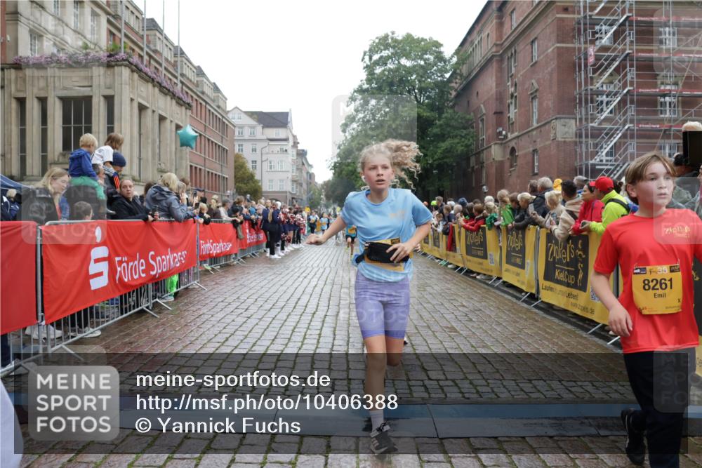 13.09.2026 - Kiel Lauf Yannick Fuchs http://msf.ph/oto/10406388 13.09.2026 08:58:51 Ziel 27, 339, 1119, 1348, 3242, 5201, 6151, 6573, 6896, 7223, 7407, 9773, 10211, 10292, 10821, 11252, 11386, 11924, 12517, 515, 1158, 1188, 1382, 2100, 3145, 3150, 3217, 3492, 3686, 4115, 4546, 4622, 4965, 5092, 5200, 5536, 5537, 5908, 6588, 7018, 7022, 8067, 8354, 9620, 9701, 9852, 10242, 10890, 10925, 11077, 11430, 11783, 12297, 118, 512, 1848, 2725, 3543, 3666, 4026, 5106, 5629, 6883, 7028, 7739, 7916, 8261, 8944, 9215, 734, 2710, 3145, 3150, 3492, 4546 meine-sportfotos.de