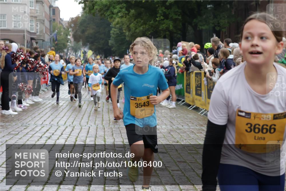 13.09.2026 - Kiel Lauf Yannick Fuchs http://msf.ph/oto/10406400 13.09.2026 08:58:54 Ziel 27, 339, 1119, 1348, 3242, 5201, 6151, 6573, 6883, 6896, 7223, 8944, 9773, 10211, 10292, 10334, 10821, 11201, 11252, 11386, 11924, 12517, 515, 1158, 1188, 1382, 2100, 3217, 3686, 4115, 4546, 4622, 4965, 5092, 5200, 5201, 5536, 5537, 5908, 6573, 7022, 7407, 8067, 8354, 9620, 9852, 10242, 10925, 11252, 11430, 11783, 12297, 118, 512, 1848, 2725, 3543, 3666, 4026, 4064, 5106, 5629, 7028, 7739, 7916, 8261, 9215, 9430, 734, 1158, 2710, 3145, 3150, 3492, 3686, 4115, 4546 meine-sportfotos.de