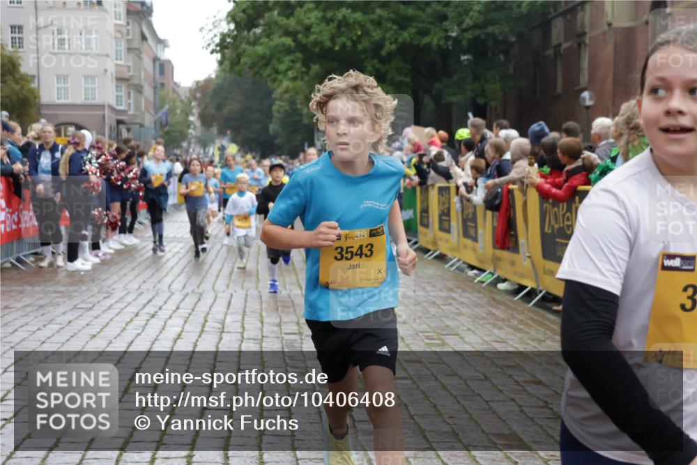13.09.2026 - Kiel Lauf Yannick Fuchs http://msf.ph/oto/10406408 13.09.2026 08:58:55 Ziel 27, 339, 1119, 1348, 3242, 6151, 6883, 6896, 7223, 7739, 8944, 9773, 10211, 10292, 10334, 10821, 11201, 11386, 11924, 12517, 515, 1158, 1188, 1348, 1382, 2100, 3217, 3686, 4115, 4622, 4965, 5092, 5200, 5201, 5536, 5537, 5908, 6573, 7022, 7407, 8067, 8354, 9852, 10242, 10925, 11252, 11430, 11783, 12297, 118, 512, 1848, 2725, 3543, 3666, 3767, 4026, 4064, 4444, 5106, 5629, 7028, 7706, 7916, 8261, 9215, 9430, 734, 1158, 2710, 3145, 3150, 3492, 3686, 4115, 4546, 4622 meine-sportfotos.de