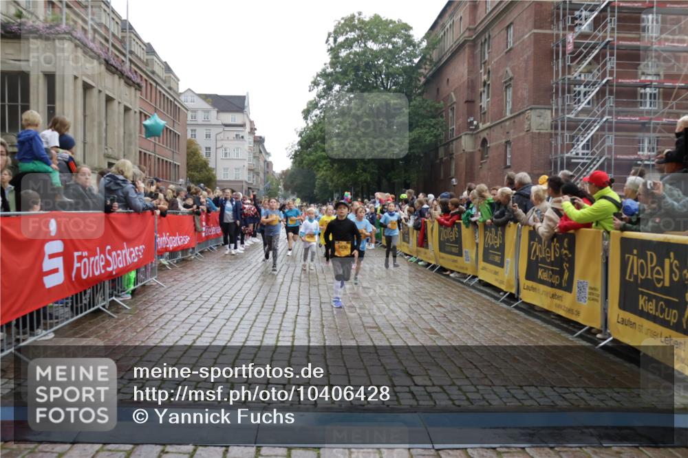 13.09.2026 - Kiel Lauf Yannick Fuchs http://msf.ph/oto/10406428 13.09.2026 08:58:57 Ziel 1119, 2725, 3242, 5106, 5629, 6151, 6883, 6896, 7223, 7739, 7916, 8944, 10211, 10292, 10334, 10821, 11201, 11386, 11924, 12517, 27, 339, 515, 1188, 1348, 1382, 2100, 3217, 4622, 4965, 5092, 5200, 5201, 5536, 5537, 5908, 6573, 7022, 7407, 8354, 9773, 9852, 10242, 11252, 11430, 11783, 12297, 12517, 118, 512, 1848, 3543, 3666, 3767, 4026, 4064, 4164, 4444, 6480, 6816, 7028, 7706, 8261, 9215, 9430, 1158, 1382, 2710, 3145, 3150, 3217, 3492, 3686, 4115, 4546, 4622 meine-sportfotos.de