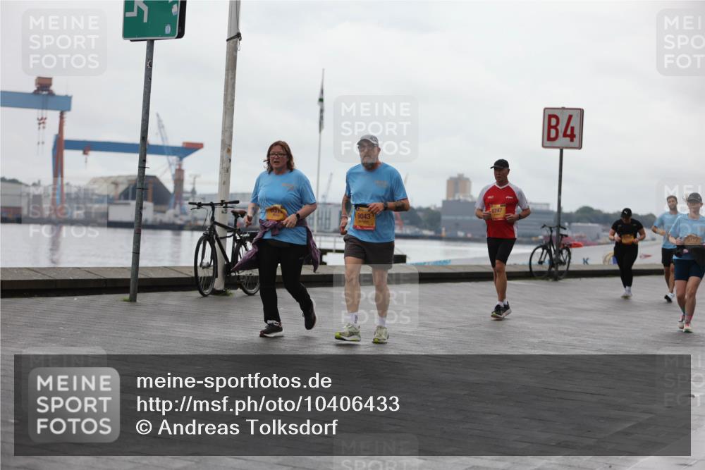 13.09.2026 - Kiel Lauf Andreas Tolksdorf http://msf.ph/oto/10406433 13.09.2026 11:08:21 Kiellinie 9043, 8247, 4 meine-sportfotos.de
