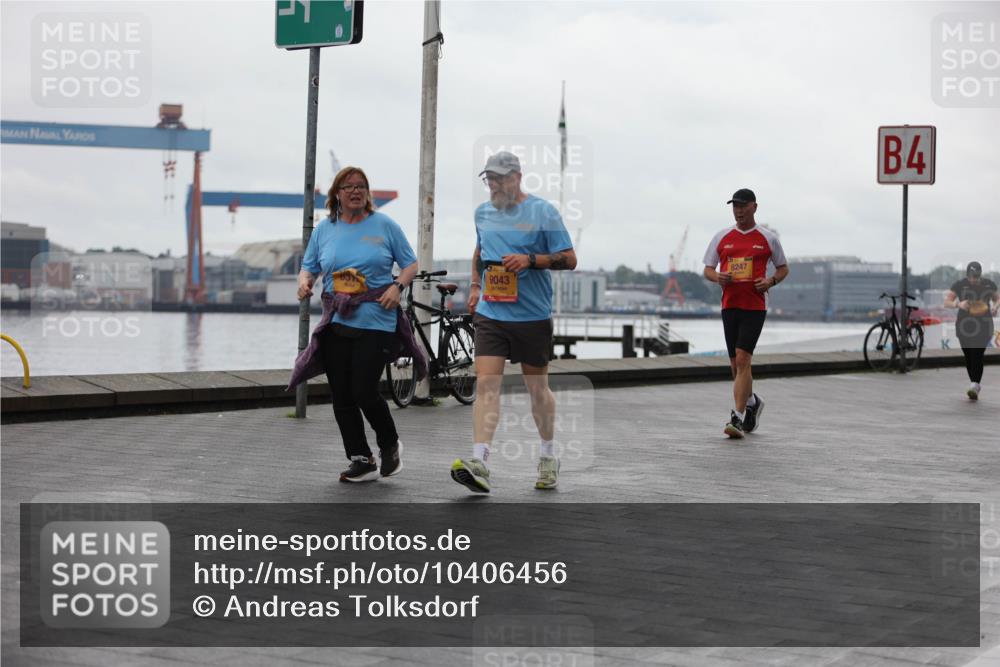 13.09.2026 - Kiel Lauf Andreas Tolksdorf http://msf.ph/oto/10406456 13.09.2026 11:08:21 Kiellinie 31, 9043, 8247, 4 meine-sportfotos.de