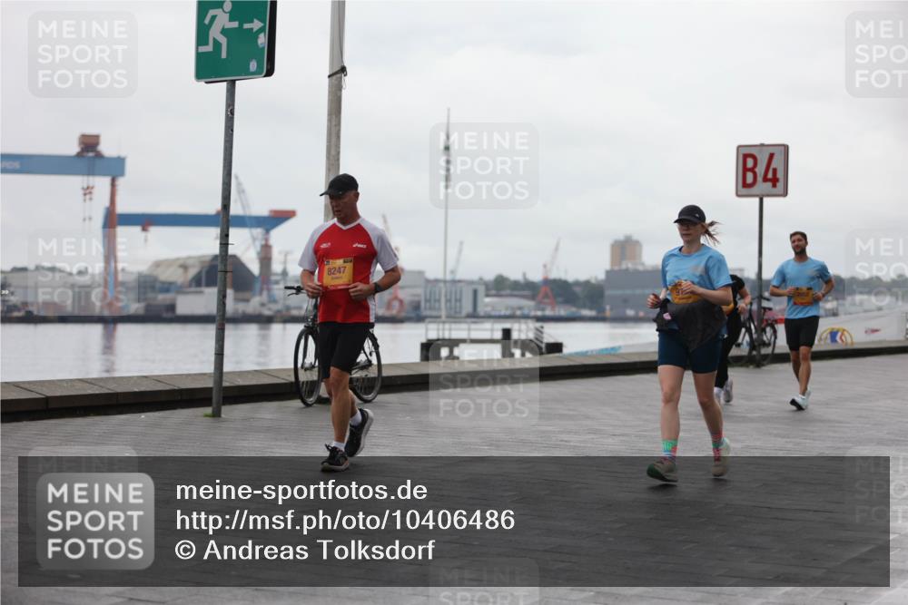 13.09.2026 - Kiel Lauf Andreas Tolksdorf http://msf.ph/oto/10406486 13.09.2026 11:08:24 Kiellinie 8247, 4 meine-sportfotos.de