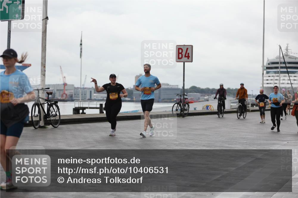13.09.2026 - Kiel Lauf Andreas Tolksdorf http://msf.ph/oto/10406531 13.09.2026 11:08:26 Kiellinie 9120, 4777, 2053, 4 meine-sportfotos.de