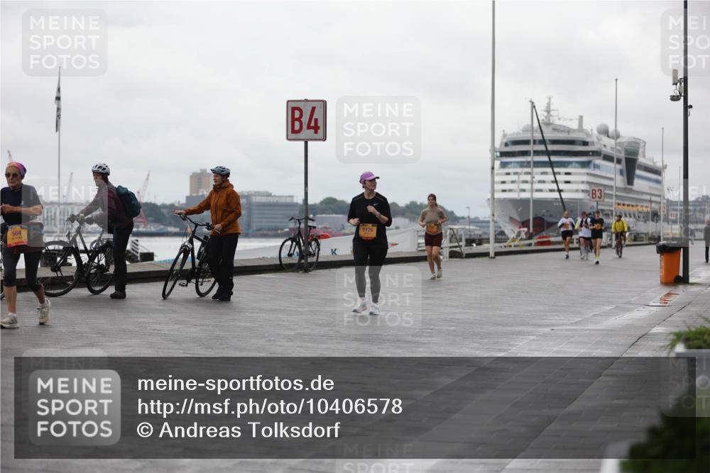 13.09.2026 - Kiel Lauf Andreas Tolksdorf http://msf.ph/oto/10406578 13.09.2026 11:08:36 Kiellinie 564, 4, 5176, 3 meine-sportfotos.de