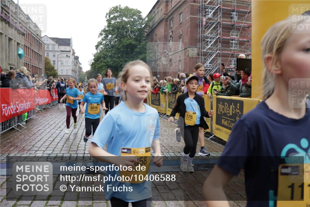 13.09.2026 - Kiel Lauf Yannick Fuchs http://msf.ph/oto/10406588 13.09.2026 08:59:11 Ziel 118, 512, 1848, 2725, 3543, 3666, 3767, 4026, 4064, 4164, 4444, 5106, 5629, 7028, 7706, 7916, 8261, 9215, 9430, 11575, 27, 339, 1119, 1348, 2100, 2725, 3242, 5092, 5106, 5200, 5201, 5536, 5537, 5629, 6151, 6573, 6883, 6896, 7022, 7223, 7407, 7739, 8944, 9773, 10211, 10292, 10334, 10821, 11201, 11252, 11386, 11430, 11783, 11924, 12297, 12517, 125, 1413, 1549, 1792, 2342, 3165, 3803, 3958, 4426, 4481, 4498, 4886, 5016, 5131, 5590, 6480, 6816, 6943, 7337, 7371, 7401, 9293 meine-sportfotos.de