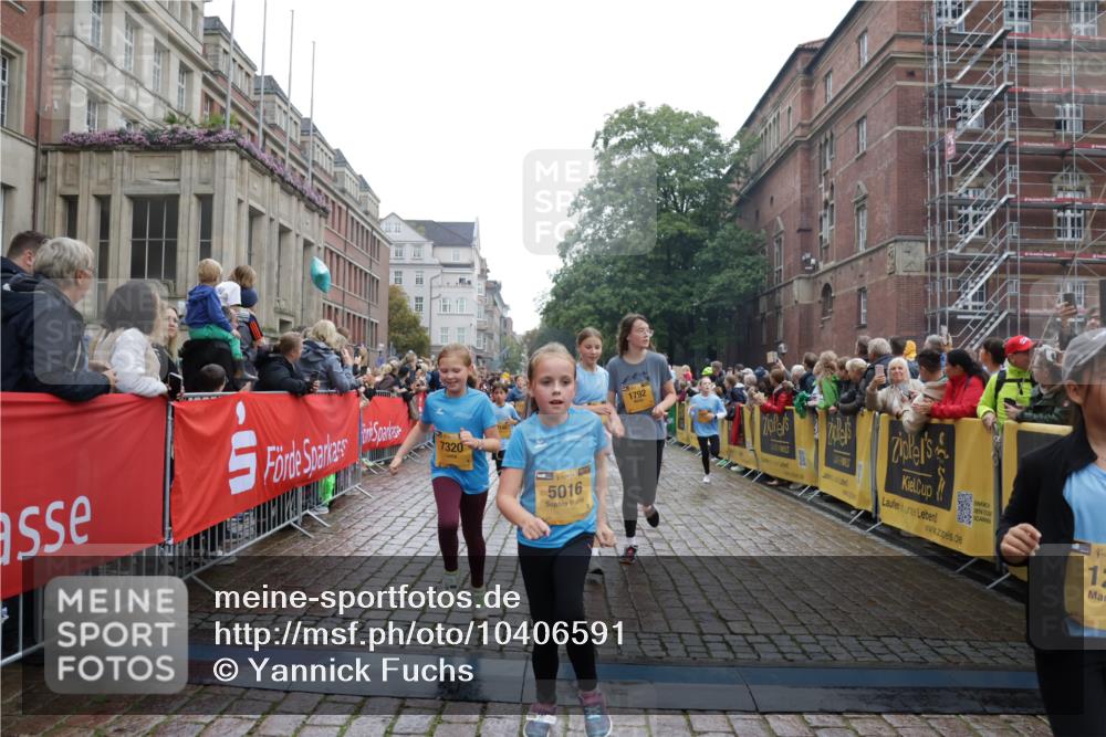 13.09.2026 - Kiel Lauf Yannick Fuchs http://msf.ph/oto/10406591 13.09.2026 08:59:12 Ziel 118, 512, 1848, 3543, 3666, 3767, 4026, 4064, 4164, 4444, 6480, 6816, 7028, 7706, 7916, 8261, 9215, 9430, 9623, 10682, 11575, 27, 339, 1119, 1348, 2725, 3242, 5092, 5106, 5200, 5201, 5536, 5537, 5629, 6151, 6573, 6883, 6896, 7223, 7407, 7739, 7916, 8944, 9773, 10211, 10292, 10334, 10821, 11201, 11252, 11386, 11430, 11783, 11924, 12297, 12517, 125, 1413, 1549, 1792, 2342, 3165, 3803, 3958, 4426, 4481, 4498, 4886, 5016, 5131, 5590, 6943, 7337, 7371, 7401, 9293 meine-sportfotos.de
