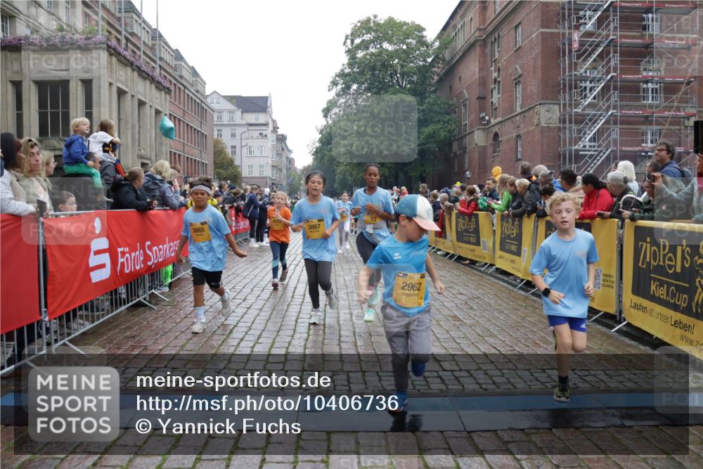 13.09.2026 - Kiel Lauf Yannick Fuchs http://msf.ph/oto/10406736 13.09.2026 08:59:28 Ziel 125, 579, 1413, 1549, 1792, 2342, 3165, 3803, 3890, 3958, 4426, 4481, 4498, 4886, 5016, 5131, 5590, 6943, 6944, 7320, 7337, 7371, 7396, 7401, 7981, 8069, 8153, 9293, 9358, 9370, 10665, 10723, 11189, 11395, 11570, 11617, 11808, 12004, 12383, 12586, 118, 512, 1848, 2725, 3543, 3666, 3767, 4026, 4064, 4164, 4444, 5106, 5629, 6480, 6816, 6883, 6896, 7028, 7223, 7706, 7739, 7916, 8261, 8944, 9215, 9430, 9623, 10292, 10334, 10682, 11201, 11575, 28, 3537, 12517 meine-sportfotos.de