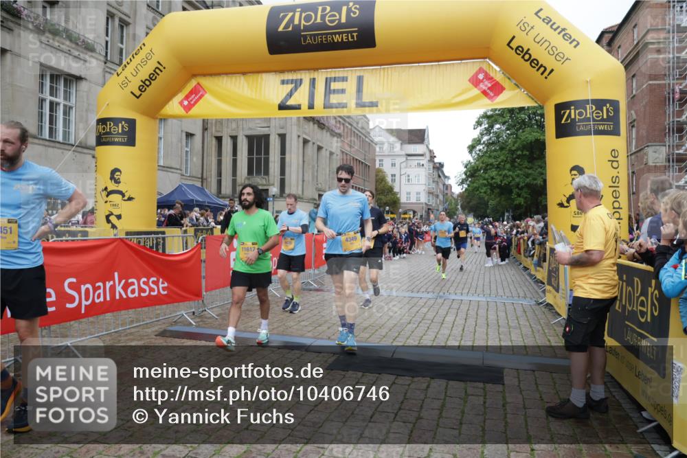 13.09.2026 - Kiel Lauf Yannick Fuchs http://msf.ph/oto/10406746 13.09.2026 10:33:01 Ziel 32, 1467, 3327, 9222, 9879, 10552, 342, 870, 875, 1393, 1612, 1801, 3170, 4236, 4393, 4512, 4963, 5721, 6337, 7471, 7650, 8033, 8621, 8683, 9123, 10338, 11299, 11319, 11597, 12071, 12353, 12367, 12728, 864, 1327, 1525, 2824, 3991, 3997, 4929, 5197, 5274, 5907, 6537, 6988, 7030, 7709, 8280, 9411, 9891, 9975, 10181, 10448, 10773, 11754, 12277, 12339, 524, 3170, 3923, 4349, 6435, 7790, 8878, 11451, 11612, 12071, 12367 meine-sportfotos.de