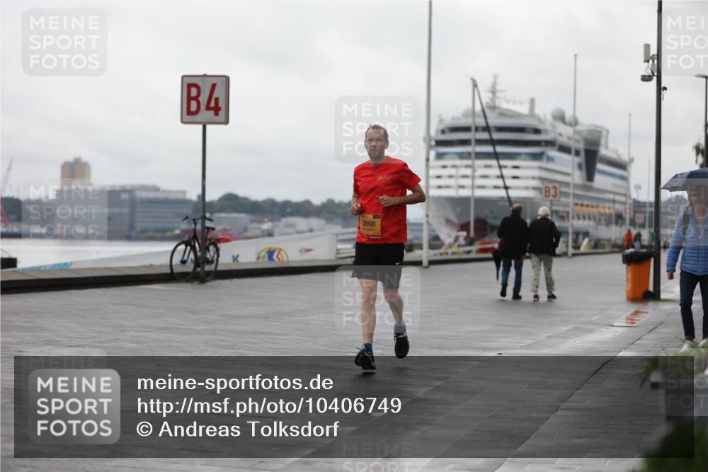 13.09.2026 - Kiel Lauf Andreas Tolksdorf http://msf.ph/oto/10406749 13.09.2026 11:09:21 Kiellinie 4, 3898, 83 meine-sportfotos.de