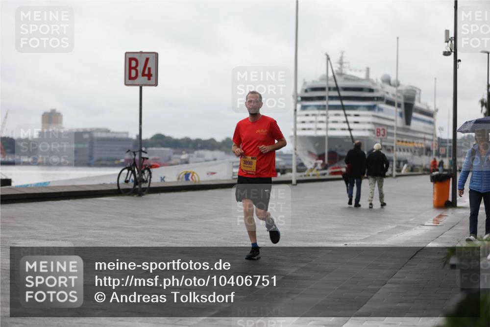 13.09.2026 - Kiel Lauf Andreas Tolksdorf http://msf.ph/oto/10406751 13.09.2026 11:09:21 Kiellinie 4, 3898, 3 meine-sportfotos.de