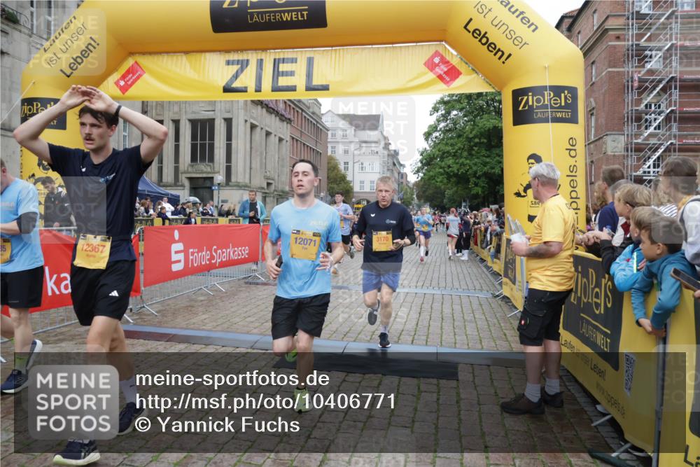 13.09.2026 - Kiel Lauf Yannick Fuchs http://msf.ph/oto/10406771 13.09.2026 10:33:04 Ziel 1467, 3997, 6988, 9222, 10181, 10552, 32, 342, 870, 875, 1393, 1467, 1612, 1801, 3327, 4236, 4393, 4512, 4963, 5721, 6337, 7471, 7650, 8033, 8621, 8683, 9123, 9222, 9879, 10338, 11299, 11319, 11597, 12353, 12728, 864, 1327, 1331, 1525, 1979, 2824, 3991, 4929, 5197, 5274, 5907, 6537, 7030, 7709, 8280, 9411, 9891, 9975, 10331, 10448, 10773, 11063, 11754, 12277, 12339, 3170, 3923, 4236, 4349, 4512, 6435, 8878, 11299, 11319, 11451, 11612, 12071, 12367 meine-sportfotos.de