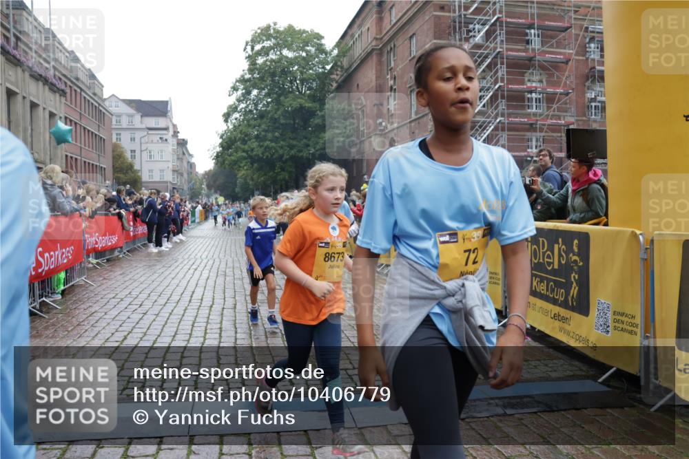 13.09.2026 - Kiel Lauf Yannick Fuchs http://msf.ph/oto/10406779 13.09.2026 08:59:31 Ziel 125, 579, 1413, 1549, 1792, 2342, 3165, 3537, 3890, 3958, 4481, 4498, 4886, 5016, 5131, 5590, 6943, 6944, 7320, 7337, 7371, 7396, 7981, 8069, 8153, 8530, 9358, 9370, 9394, 10665, 10723, 11189, 11364, 11395, 11570, 12004, 12383, 12586, 118, 512, 1848, 2725, 3543, 3666, 3767, 3803, 3958, 4026, 4064, 4164, 4426, 4444, 5106, 5590, 5629, 6480, 6816, 6883, 7028, 7401, 7706, 7739, 7916, 8261, 8944, 9215, 9293, 9430, 9623, 10334, 10682, 11201, 11575, 11617, 12004, 28 meine-sportfotos.de