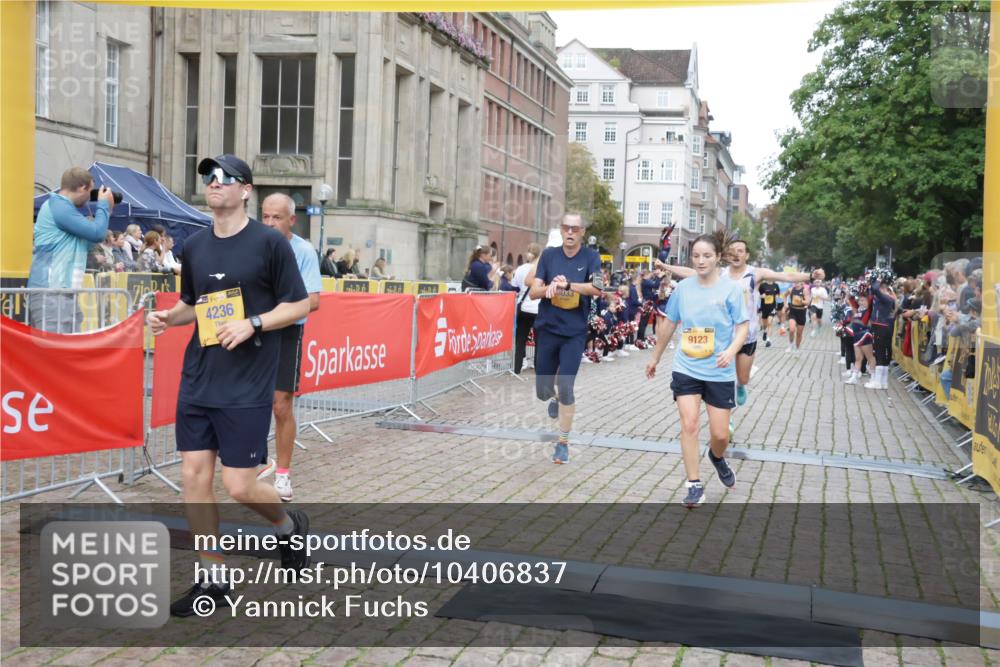 13.09.2026 - Kiel Lauf Yannick Fuchs http://msf.ph/oto/10406837 13.09.2026 10:33:09 Ziel 1327, 3997, 6988, 7030, 8280, 10181, 10552, 10773, 11754, 12277, 32, 342, 870, 875, 1393, 1467, 1612, 1801, 3327, 4393, 4963, 5721, 6337, 7471, 7650, 8033, 8621, 8683, 9123, 9222, 9879, 10338, 11597, 12353, 12728, 864, 1331, 1525, 1979, 2824, 3991, 4929, 5197, 5274, 5907, 6537, 6775, 7709, 9411, 9891, 9975, 10331, 10448, 11063, 12339, 1393, 3170, 4236, 4512, 8033, 8683, 9123, 11299, 11319, 12071 meine-sportfotos.de