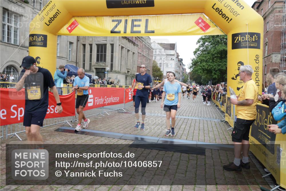 13.09.2026 - Kiel Lauf Yannick Fuchs http://msf.ph/oto/10406857 13.09.2026 10:33:10 Ziel 1327, 3997, 5907, 6988, 7030, 8280, 10181, 10552, 10773, 11754, 12277, 32, 342, 870, 875, 1393, 1467, 1612, 1801, 3327, 4393, 4963, 5721, 6337, 7471, 7650, 8621, 8683, 9222, 9879, 10338, 11597, 12353, 12728, 813, 864, 1331, 1525, 1979, 2824, 3991, 4929, 5197, 5274, 6537, 6775, 7709, 9411, 9891, 9975, 10331, 10448, 11063, 12339, 1393, 3170, 4236, 4512, 8033, 8683, 9123, 11299, 11319, 12071 meine-sportfotos.de