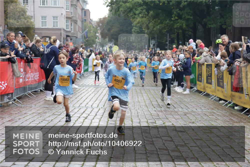 13.09.2026 - Kiel Lauf Yannick Fuchs http://msf.ph/oto/10406922 13.09.2026 08:59:48 Ziel 28, 533, 621, 2789, 2906, 2962, 3865, 3867, 7919, 8673, 8932, 9036, 9151, 9939, 11980, 12298, 12329, 125, 579, 1413, 1549, 1792, 2342, 3165, 3537, 3767, 3803, 3890, 3958, 4064, 4164, 4426, 4444, 4481, 4498, 4886, 5016, 5131, 5590, 6480, 6816, 6943, 6944, 7320, 7337, 7371, 7396, 7401, 7706, 7981, 8069, 8153, 8530, 9151, 9293, 9358, 9370, 9394, 9430, 9623, 10665, 10682, 10723, 11189, 11364, 11395, 11570, 11617, 12004, 12383, 12586, 4001, 7746, 9421, 10083, 3543 meine-sportfotos.de