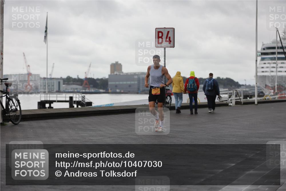 13.09.2026 - Kiel Lauf Andreas Tolksdorf http://msf.ph/oto/10407030 13.09.2026 11:17:10 Kiellinie 5718, 4 meine-sportfotos.de