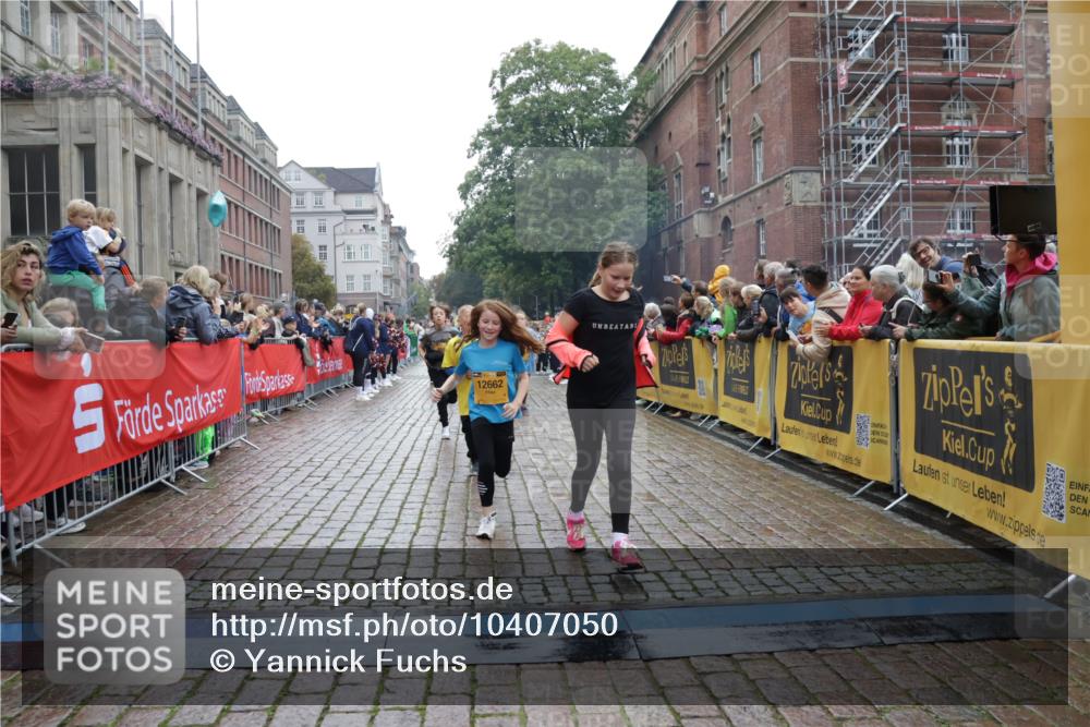 13.09.2026 - Kiel Lauf Yannick Fuchs http://msf.ph/oto/10407050 13.09.2026 08:59:59 Ziel 780, 1871, 2789, 2918, 3545, 3568, 6271, 7624, 7746, 8692, 12371, 28, 125, 533, 579, 621, 1413, 1549, 1792, 2342, 2906, 2962, 3165, 3537, 3865, 3867, 3890, 4481, 4498, 4886, 5016, 6943, 6944, 7320, 7396, 7919, 7981, 8069, 8153, 8530, 8673, 8932, 9036, 9151, 9358, 9370, 9394, 9939, 10665, 10723, 11189, 11364, 11570, 11980, 12298, 12329, 12586, 65, 783, 1538, 2513, 3549, 4001, 4661, 4793, 4821, 9003, 9421, 9520, 10083, 10592, 12662, 125 meine-sportfotos.de