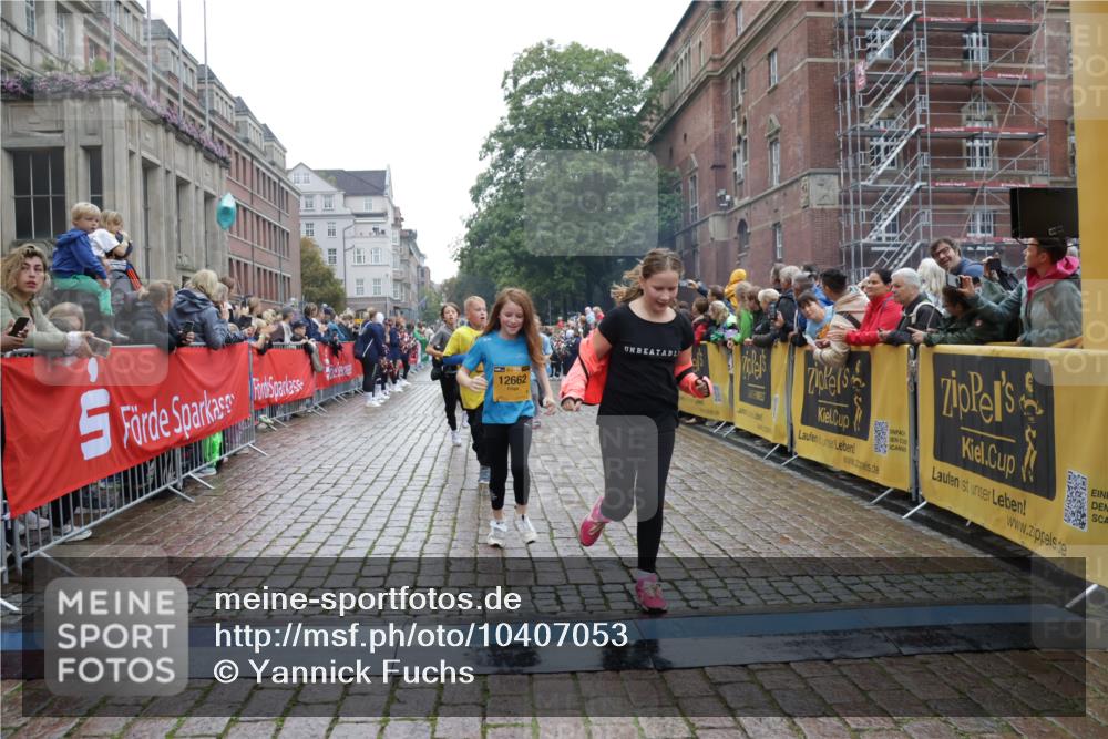13.09.2026 - Kiel Lauf Yannick Fuchs http://msf.ph/oto/10407053 13.09.2026 08:59:59 Ziel 780, 1871, 2789, 2918, 3545, 3568, 6271, 7624, 7746, 8692, 12371, 28, 125, 533, 579, 621, 1413, 1549, 1792, 2342, 2906, 2962, 3165, 3537, 3865, 3867, 3890, 4481, 4498, 4886, 5016, 6943, 6944, 7320, 7396, 7919, 7981, 8069, 8153, 8530, 8673, 8932, 9036, 9151, 9358, 9370, 9394, 9939, 10665, 10723, 11189, 11364, 11570, 11980, 12298, 12329, 12586, 65, 783, 1538, 2513, 3549, 4001, 4661, 4793, 4821, 9003, 9421, 9520, 10083, 10592, 12662, 125 meine-sportfotos.de