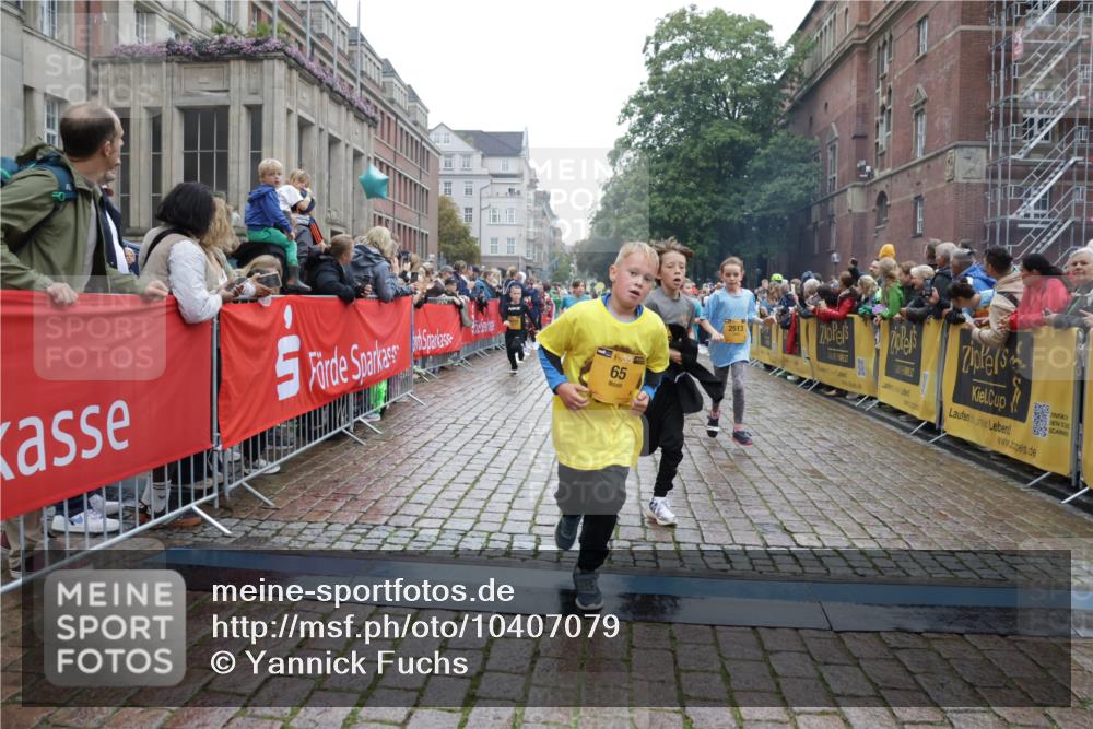 13.09.2026 - Kiel Lauf Yannick Fuchs http://msf.ph/oto/10407079 13.09.2026 09:00:01 Ziel 780, 1871, 2789, 2918, 3545, 3568, 4001, 6271, 7624, 7746, 8692, 10083, 12371, 28, 125, 533, 579, 621, 1413, 1549, 1792, 2342, 2906, 2962, 3165, 3537, 3865, 3867, 3890, 4481, 4886, 5016, 6943, 7320, 7396, 7919, 7981, 8153, 8530, 8673, 8932, 9036, 9151, 9358, 9370, 9394, 9939, 10665, 10723, 11189, 11364, 11570, 11980, 12298, 12329, 12586, 65, 783, 1538, 2513, 3549, 4661, 4793, 4821, 6258, 6606, 9003, 9421, 9520, 10592, 12662, 125, 1413, 1792, 3165 meine-sportfotos.de