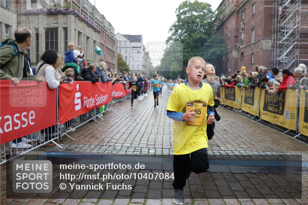 13.09.2026 - Kiel Lauf Yannick Fuchs http://msf.ph/oto/10407084 13.09.2026 09:00:01 Ziel 780, 1871, 2789, 2918, 3545, 3568, 4001, 6271, 7624, 7746, 8692, 10083, 12371, 28, 125, 533, 579, 621, 1413, 1549, 1792, 2342, 2906, 2962, 3165, 3537, 3865, 3867, 3890, 4481, 4886, 5016, 6943, 7320, 7396, 7919, 7981, 8153, 8530, 8673, 8932, 9036, 9151, 9358, 9370, 9394, 9939, 10665, 10723, 11189, 11364, 11570, 11980, 12298, 12329, 12586, 65, 783, 1538, 2513, 3549, 4661, 4793, 4821, 6258, 6606, 9003, 9421, 9520, 10592, 12662, 125, 1413, 1792, 3165 meine-sportfotos.de