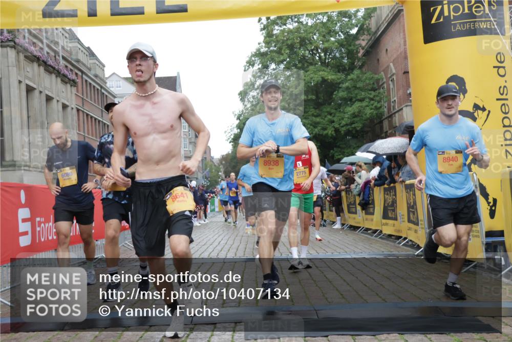 13.09.2026 - Kiel Lauf Yannick Fuchs http://msf.ph/oto/10407134 13.09.2026 10:34:09 Ziel 1299, 1352, 2009, 2333, 2577, 3099, 3384, 3395, 3704, 3819, 4679, 5165, 5175, 6344, 7378, 7932, 9078, 9373, 9491, 10310, 11002, 11318, 11732, 12120, 12169, 115, 435, 446, 908, 965, 1730, 2073, 2285, 2333, 2577, 3323, 3799, 3924, 4300, 4739, 4776, 5160, 5773, 5961, 6569, 6973, 7372, 7925, 8022, 8225, 8362, 8896, 9081, 10179, 10984, 11289, 11591, 11604, 11707, 12729, 93, 244, 1086, 1668, 2094, 2465, 4466, 4820, 5125, 5996, 8646, 9788, 10893 meine-sportfotos.de