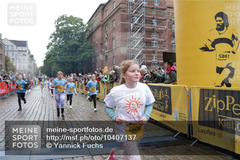 13.09.2026 - Kiel Lauf Yannick Fuchs http://msf.ph/oto/10407137 13.09.2026 09:00:05 Ziel 780, 1871, 2918, 3545, 3568, 4001, 6271, 7624, 7746, 8692, 9003, 9421, 10083, 12371, 28, 533, 579, 621, 1549, 2342, 2789, 2906, 2962, 3537, 3865, 3867, 3890, 4481, 7919, 7981, 8530, 8673, 8932, 9036, 9151, 9370, 9394, 9939, 10665, 10723, 11364, 11570, 11980, 12298, 12329, 12586, 65, 783, 897, 1284, 1538, 2513, 2894, 3549, 4661, 4793, 4821, 6258, 6487, 6606, 6808, 9520, 10592, 11727, 12051, 12662, 125, 579, 1413, 1549, 1792, 2342, 3165, 3890, 4481, 9370, 11570, 12586 meine-sportfotos.de