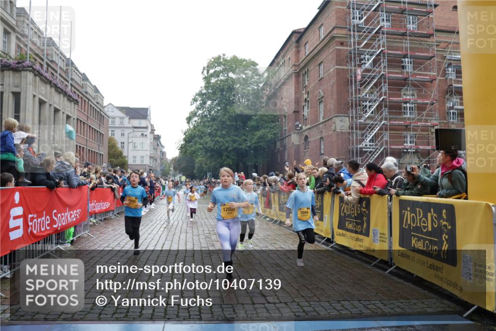 13.09.2026 - Kiel Lauf Yannick Fuchs http://msf.ph/oto/10407139 13.09.2026 09:00:05 Ziel 780, 1871, 2918, 3545, 3568, 4001, 6271, 7624, 7746, 8692, 9003, 9421, 10083, 12371, 28, 533, 579, 621, 1549, 2342, 2789, 2906, 2962, 3537, 3865, 3867, 3890, 4481, 7919, 7981, 8530, 8673, 8932, 9036, 9151, 9370, 9394, 9939, 10665, 10723, 11364, 11570, 11980, 12298, 12329, 12586, 65, 783, 897, 1284, 1538, 2513, 2894, 3549, 4661, 4793, 4821, 6258, 6487, 6606, 6808, 9520, 10592, 11727, 12051, 12662, 125, 579, 1413, 1549, 1792, 2342, 3165, 3890, 4481, 9370, 11570, 12586 meine-sportfotos.de