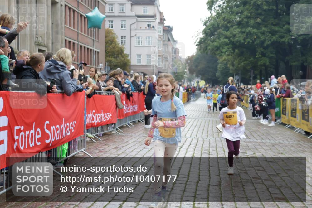 13.09.2026 - Kiel Lauf Yannick Fuchs http://msf.ph/oto/10407177 13.09.2026 09:00:08 Ziel 780, 783, 1538, 1871, 2918, 4001, 4793, 6271, 7624, 7746, 8692, 9003, 9421, 9520, 10083, 10223, 12137, 12371, 28, 533, 579, 621, 1871, 2789, 2906, 2962, 3537, 3545, 3568, 3865, 3867, 3890, 6271, 7919, 8530, 8673, 8932, 9036, 9151, 9394, 9939, 11364, 11980, 12298, 12329, 12586, 65, 897, 1284, 2513, 2894, 3549, 4661, 4821, 6258, 6487, 6606, 6808, 10592, 11727, 12051, 12662, 125, 579, 1413, 1549, 1792, 2342, 3165, 3537, 3890, 4481, 8530, 9370, 9394, 11364, 11570, 12586 meine-sportfotos.de