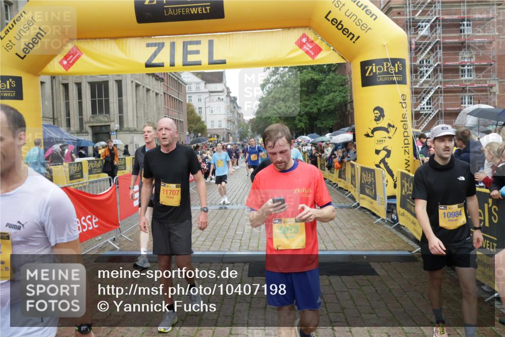 13.09.2026 - Kiel Lauf Yannick Fuchs http://msf.ph/oto/10407198 13.09.2026 10:34:21 Ziel 93, 244, 1086, 1668, 2094, 3384, 4466, 4679, 4820, 5165, 6344, 7932, 7933, 8646, 9788, 10893, 11002, 11153, 12020, 12120, 115, 908, 965, 1299, 1352, 1730, 2009, 2285, 2333, 2577, 3099, 3395, 3704, 3819, 4300, 4739, 5160, 5175, 5773, 7378, 7925, 7932, 8022, 8362, 9078, 9081, 9373, 9491, 10179, 10310, 11002, 11318, 11591, 11604, 11732, 12169, 1667, 2044, 2465, 3180, 3864, 4351, 4608, 4723, 4735, 5125, 5737, 5996, 6225, 6260, 6941, 7928, 8480, 10549, 10904, 3924, 4776, 6973 meine-sportfotos.de