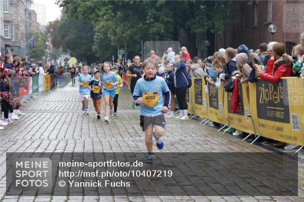 13.09.2026 - Kiel Lauf Yannick Fuchs http://msf.ph/oto/10407219 13.09.2026 09:00:12 Ziel 65, 783, 1538, 4001, 4661, 4793, 4821, 7746, 9003, 9421, 9520, 10083, 10223, 12137, 12371, 12662, 28, 533, 621, 780, 1871, 2789, 2906, 2918, 2962, 3545, 3568, 3865, 3867, 6271, 7624, 7746, 7919, 8673, 8692, 8932, 9036, 9151, 9939, 11980, 12298, 12329, 12371, 897, 1284, 2513, 2894, 3549, 4093, 6258, 6487, 6606, 6808, 10592, 11727, 12051, 579, 1549, 2342, 3537, 3890, 4481, 8530, 8932, 9151, 9370, 9394, 11364, 11570, 11980, 12329, 12586 meine-sportfotos.de