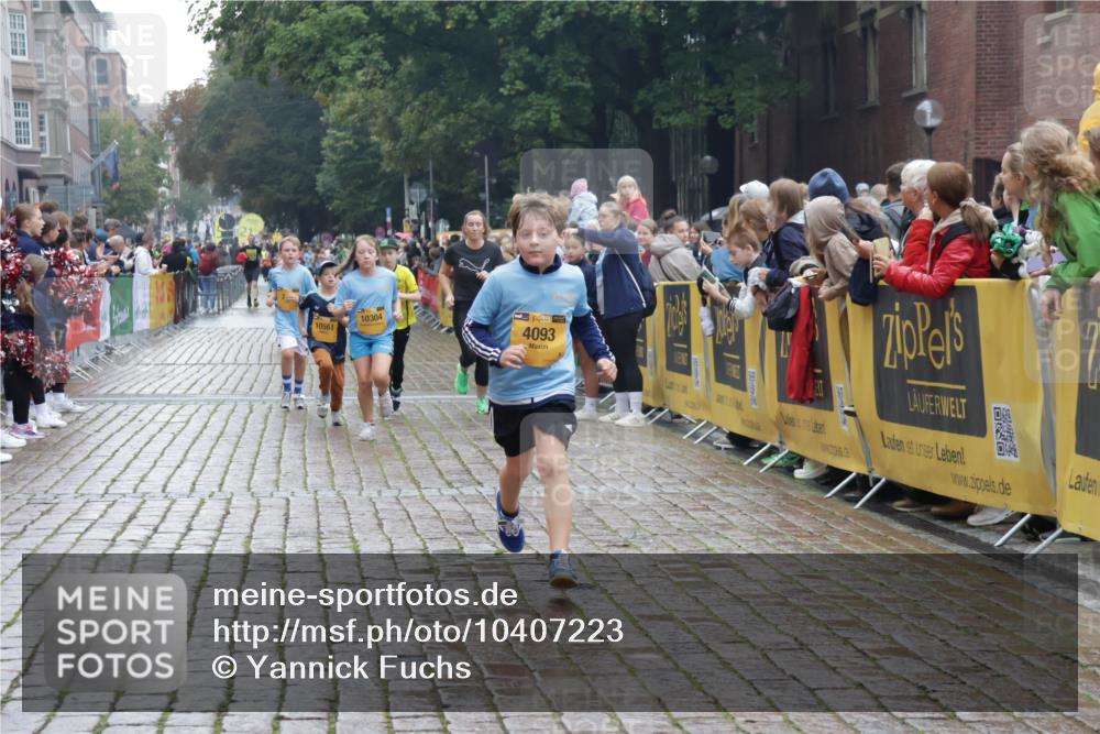 13.09.2026 - Kiel Lauf Yannick Fuchs http://msf.ph/oto/10407223 13.09.2026 09:00:12 Ziel 65, 783, 1538, 4001, 4661, 4793, 4821, 7746, 9003, 9421, 9520, 10083, 10223, 12137, 12371, 12662, 28, 533, 621, 780, 1871, 2789, 2906, 2918, 2962, 3545, 3568, 3865, 3867, 6271, 7624, 7746, 7919, 8673, 8692, 8932, 9036, 9151, 9939, 11980, 12298, 12329, 12371, 897, 1284, 2513, 2894, 3549, 4093, 6258, 6487, 6606, 6808, 10592, 11727, 12051, 579, 1549, 2342, 3537, 3890, 4481, 8530, 8932, 9151, 9370, 9394, 11364, 11570, 11980, 12329, 12586 meine-sportfotos.de