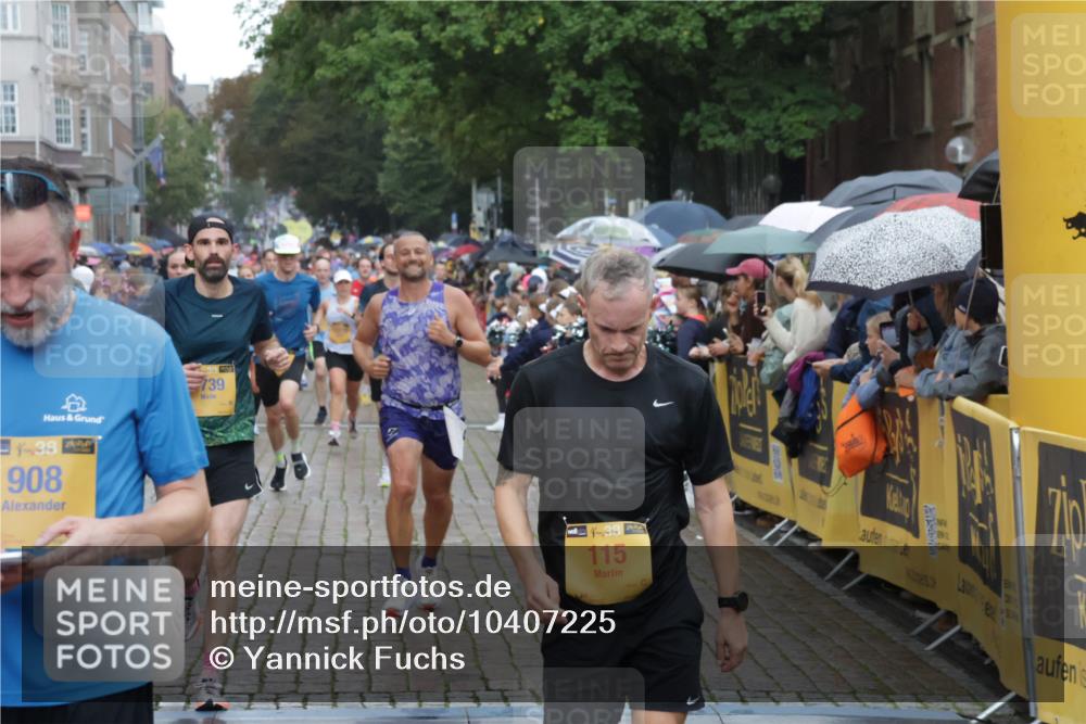 13.09.2026 - Kiel Lauf Yannick Fuchs http://msf.ph/oto/10407225 13.09.2026 10:34:28 Ziel 93, 1086, 2094, 2465, 4351, 4466, 4723, 4735, 4820, 5125, 5737, 5996, 6260, 7387, 7933, 12020, 12070, 244, 965, 1299, 1352, 1668, 1730, 2009, 2333, 2577, 3099, 3384, 3395, 3704, 3819, 4466, 4679, 4739, 5165, 5175, 5773, 6344, 7378, 7925, 7932, 8022, 8646, 9078, 9081, 9373, 9491, 9788, 10179, 10310, 10893, 11002, 11153, 11318, 11591, 11732, 12120, 12169, 1307, 1667, 2044, 2432, 2449, 3180, 3864, 4608, 5576, 6225, 6941, 7672, 7928, 8480, 8746, 9276, 10549, 10904 meine-sportfotos.de