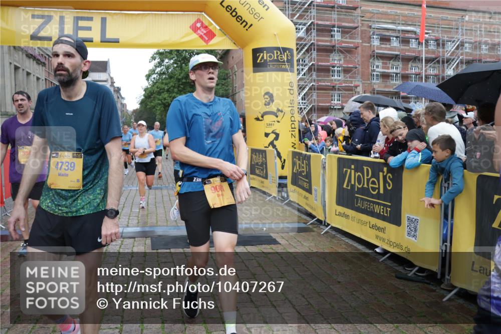 13.09.2026 - Kiel Lauf Yannick Fuchs http://msf.ph/oto/10407267 13.09.2026 10:34:32 Ziel 93, 1086, 2044, 2094, 2465, 3180, 3864, 4351, 4608, 4723, 4735, 4820, 5125, 5737, 5996, 6260, 7387, 7928, 8480, 10549, 10904, 10905, 12070, 244, 1299, 1352, 1668, 2009, 2333, 2577, 3099, 3384, 3395, 3704, 3819, 4466, 4679, 5165, 5175, 5773, 6344, 7378, 7932, 7933, 8022, 8646, 9078, 9373, 9491, 9788, 10179, 10310, 10893, 11002, 11153, 11318, 11732, 12020, 12120, 12169, 1307, 1667, 2432, 2449, 3547, 5218, 5576, 6225, 6941, 7006, 7273, 7672, 8195, 8746, 9276 meine-sportfotos.de