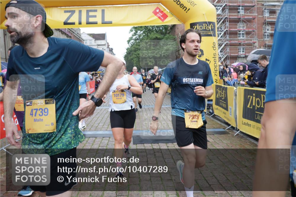 13.09.2026 - Kiel Lauf Yannick Fuchs http://msf.ph/oto/10407289 13.09.2026 10:34:33 Ziel 93, 1086, 2044, 2094, 2465, 3180, 3864, 4351, 4608, 4723, 4735, 4820, 5125, 5737, 5996, 6260, 7387, 7928, 8480, 10549, 10904, 10905, 11374, 12070, 244, 1299, 1352, 1668, 2009, 2094, 2333, 2577, 3099, 3384, 3395, 3704, 3819, 4466, 4679, 4820, 5165, 5175, 5773, 6344, 7378, 7932, 7933, 8022, 8646, 9078, 9373, 9491, 9788, 10310, 10893, 11002, 11153, 11318, 11732, 12020, 12120, 12169, 1307, 1667, 2432, 2449, 3547, 5218, 5576, 6225, 6941, 7006, 7273, 7672, 8195, 8746, 9276 meine-sportfotos.de