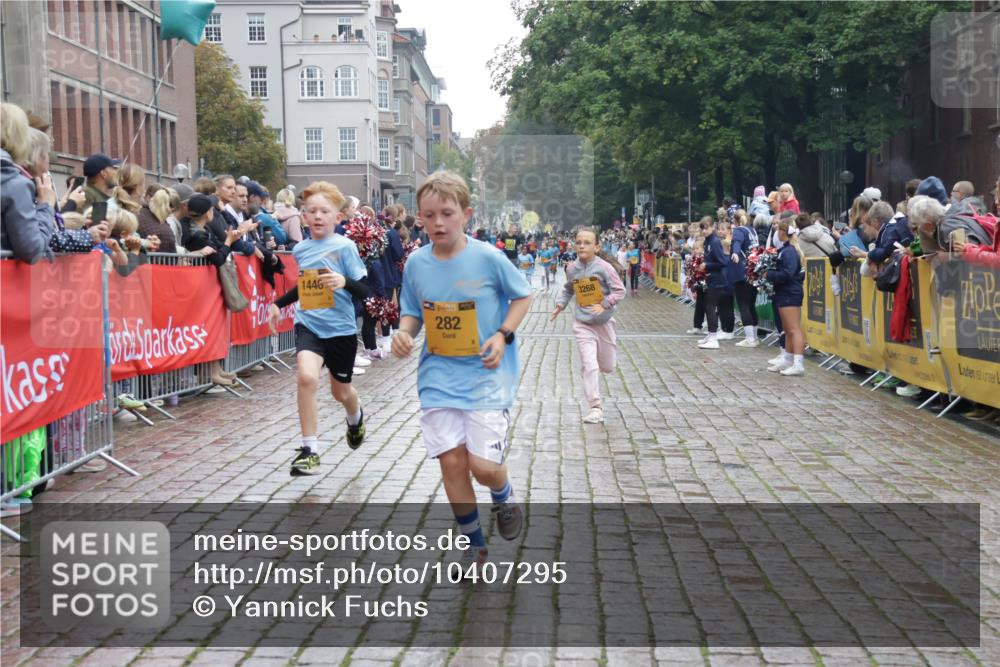 13.09.2026 - Kiel Lauf Yannick Fuchs http://msf.ph/oto/10407295 13.09.2026 09:00:19 Ziel 65, 783, 1284, 1538, 2513, 2894, 3549, 4661, 4793, 4821, 6258, 6606, 6808, 9003, 9520, 10223, 10592, 11727, 12051, 12137, 12662, 28, 533, 780, 1871, 2789, 2918, 2962, 3545, 3568, 3865, 3867, 4001, 6271, 7624, 7746, 8673, 8692, 9036, 9421, 9939, 10083, 12298, 12371, 282, 897, 1446, 3268, 4093, 6487, 10304, 10561, 10562, 28, 533, 621, 2906, 2962, 3865, 3867, 7919, 8673, 8932, 9036, 9151, 9939, 11980, 12298, 12329 meine-sportfotos.de
